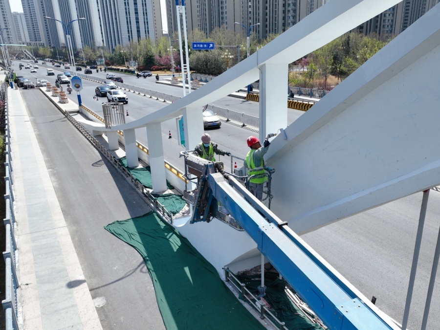 凤凰联盟入口桥体涂装已完成陈口路徒骇河大桥即将焕新升级(图1)