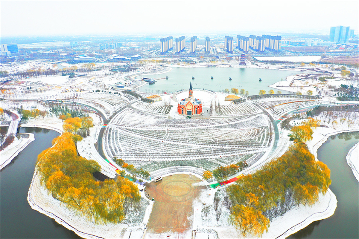 聊城月季公园滑雪图片